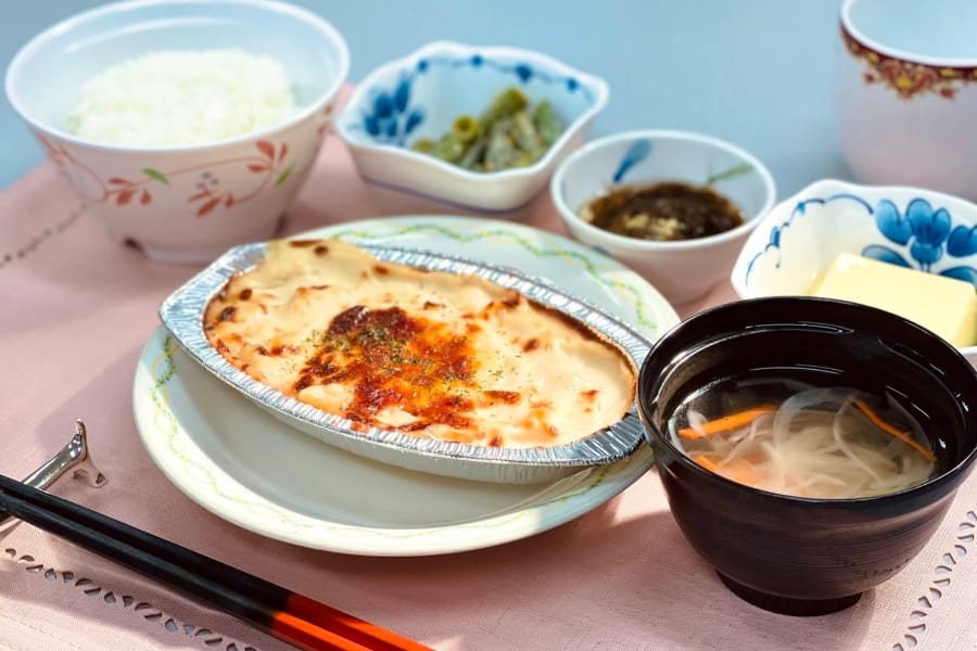 昼食・おやつについて